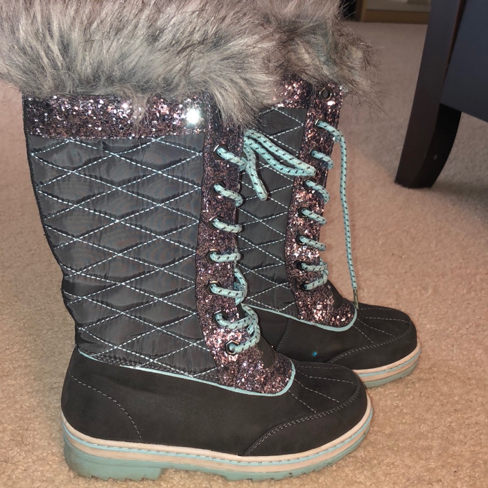 Girls snow boots